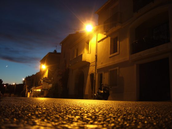 Südfrankreich, abends an der Mittelmeerküste, Bouzigues